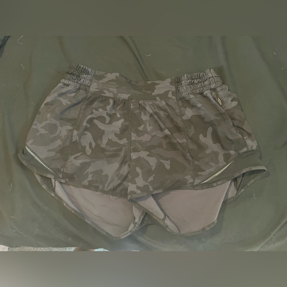 Hotty Hot camo shorts size 6